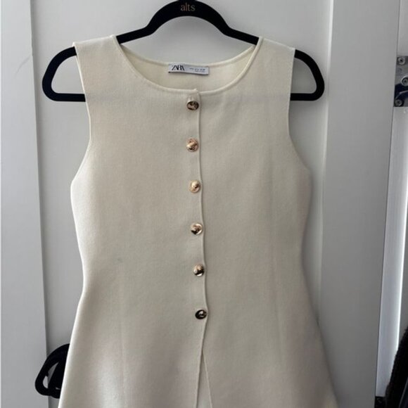 Zara Ivory Knit Top with Metallic Accent - Picture 12 of 16